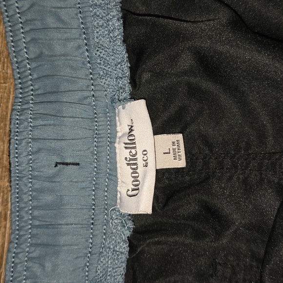 EUC Goodfellow and co. Men,'s shorts - Picture 7 of 15